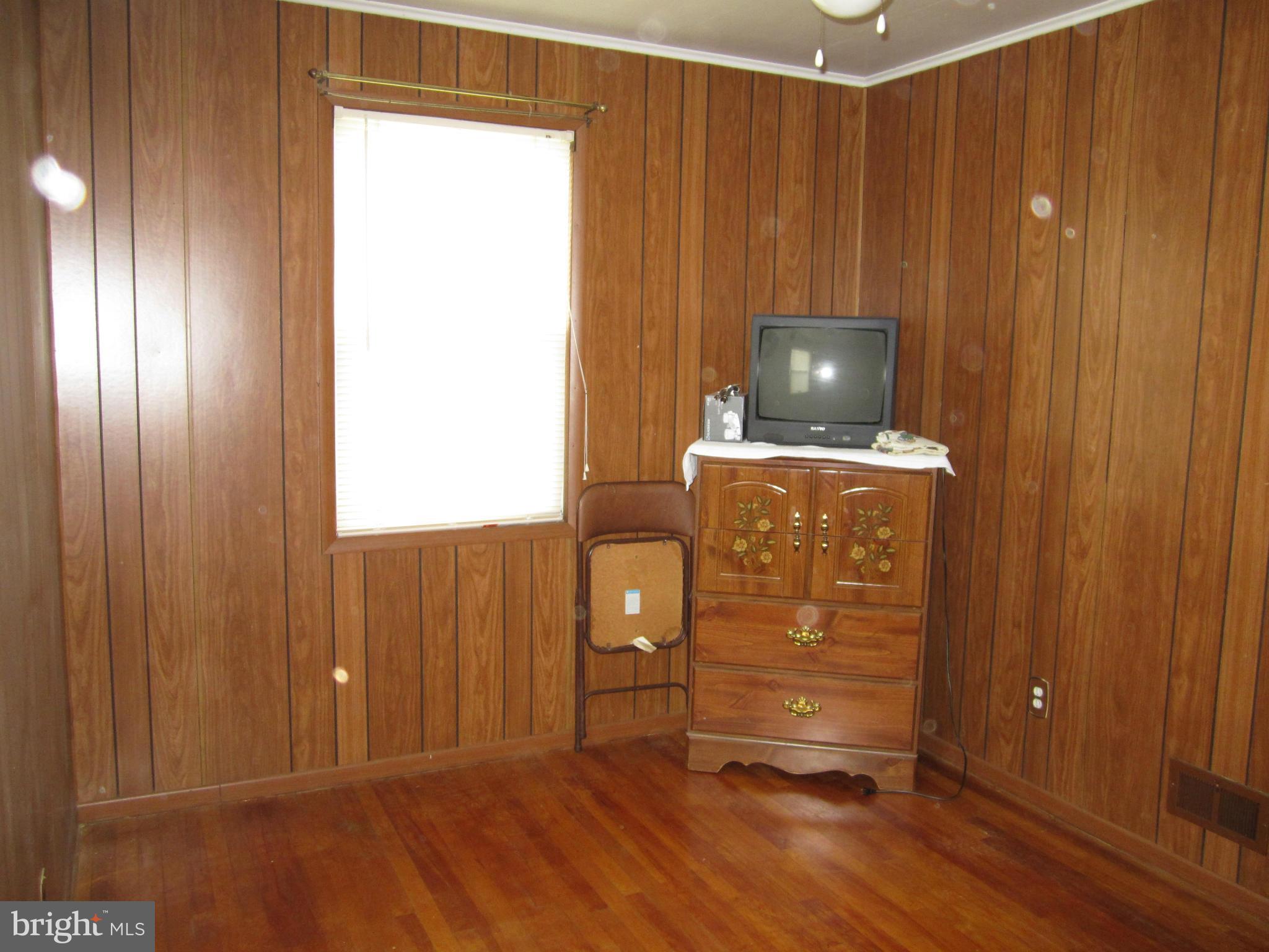 2506 Ambler Road Baltimore, MD 21222 - Photo 8 of 21 Bedroom