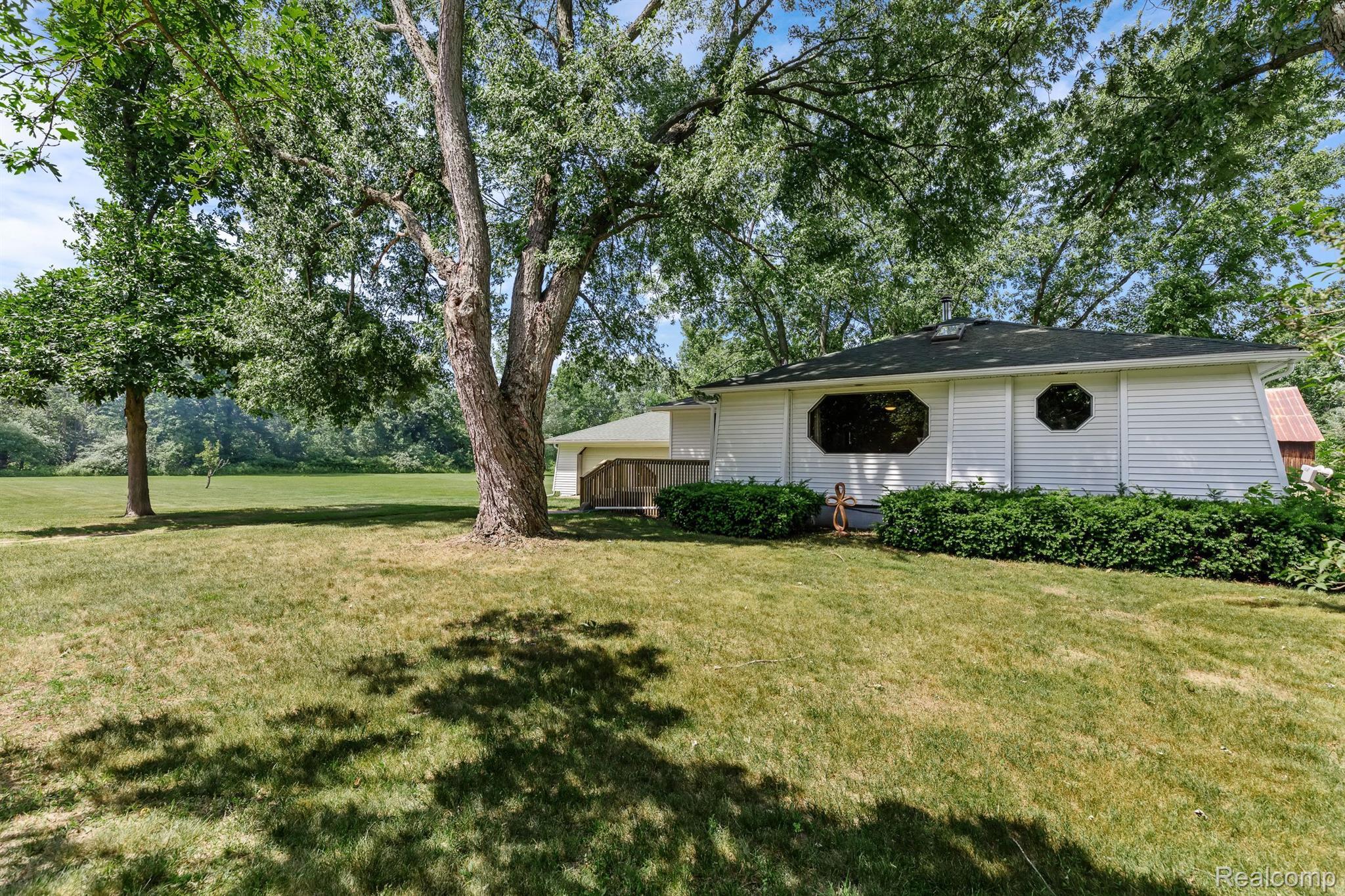 9356 South Lewis Road Vassar, MI 48768 - Photo 31 of 40 South Side of Home