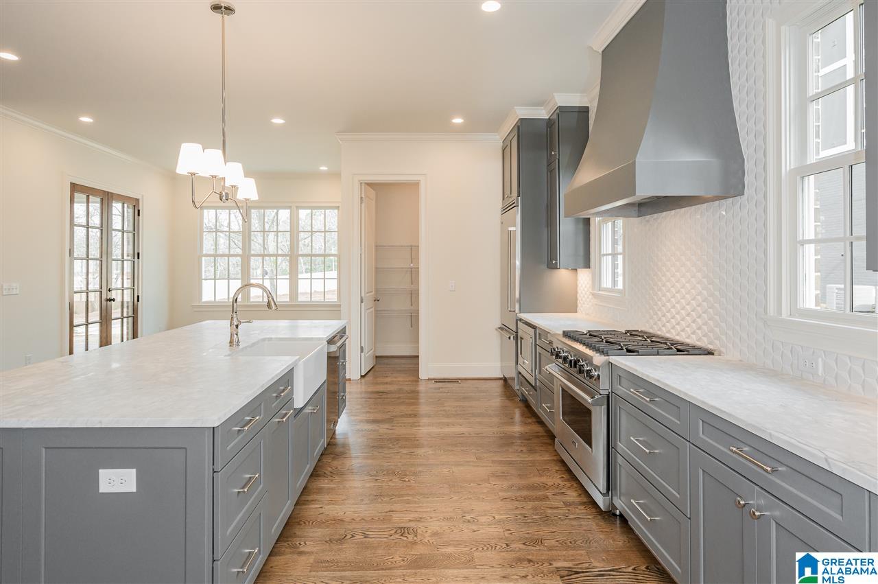 2424 Dolly Ridge Road Birmingham, AL 35243 - Photo 13 of 49