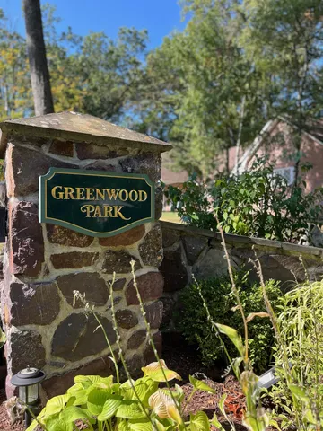 $1,150,000 | 2 Myrtle Avenue, Greenwood Lake, NY 10925