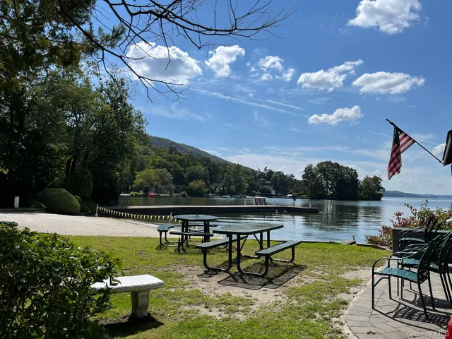 $1,150,000 | 2 Myrtle Avenue, Greenwood Lake, NY 10925