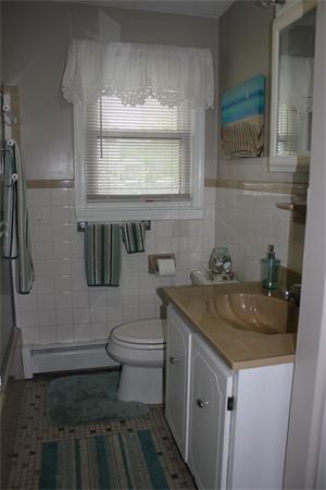 22 Gallows Hill Road Salem, MA 01970 - Photo 13 of 14 Gallery Image 13