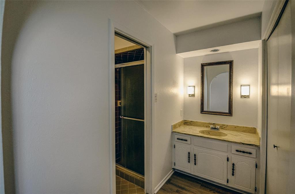 401 Rhineland Road Benbrook, TX 76126 - Photo 24 of 33