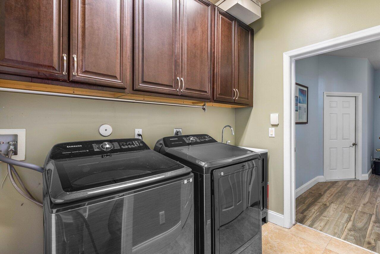 21281 Waycross Drive Boca Raton, FL 33428 - Photo 27 of 69 Laundry Room