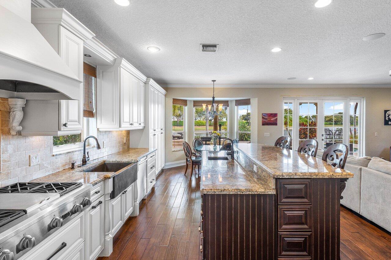 21281 Waycross Drive Boca Raton, FL 33428 - Photo 10 of 69 Chef's Kitchen