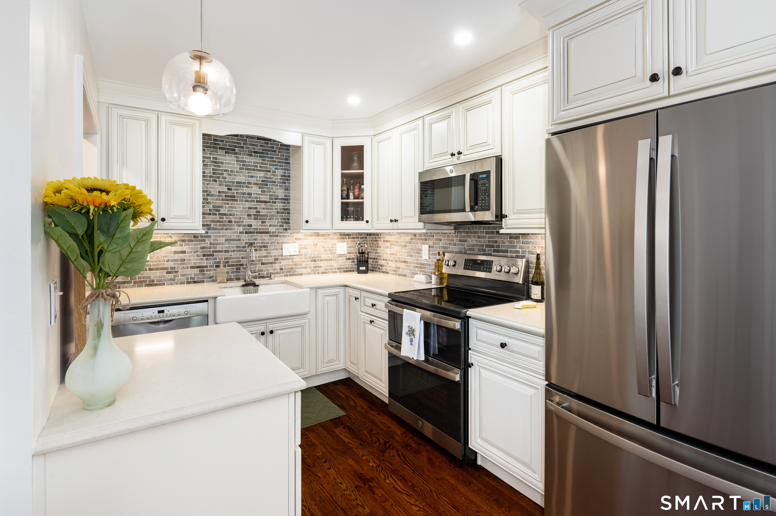 168 Belltown Road, Unit 11 Stamford, CT 06905 - Photo 8 of 25