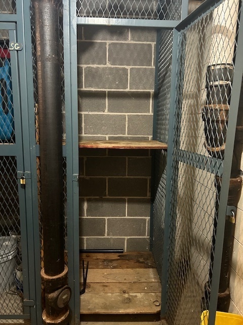 5915 West Gunnison Street, Unit 2F Chicago, IL 60630 - Photo 2 of 10 a view of wooden door