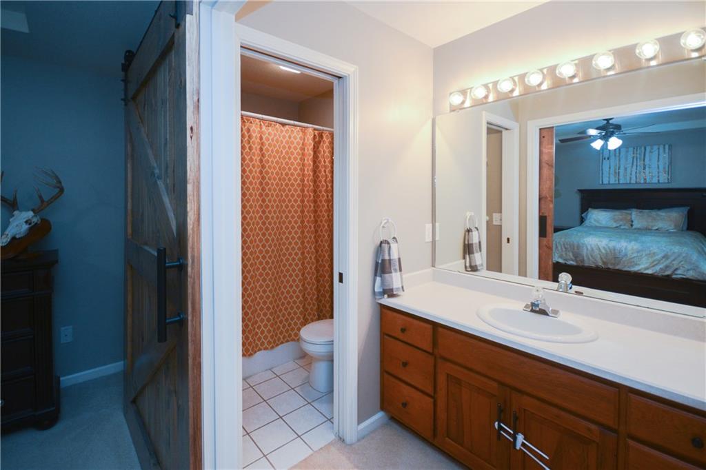 2950 Prairie Stream Way Columbus, IN 47203 - Photo 18 of 33 Gallery Image 18