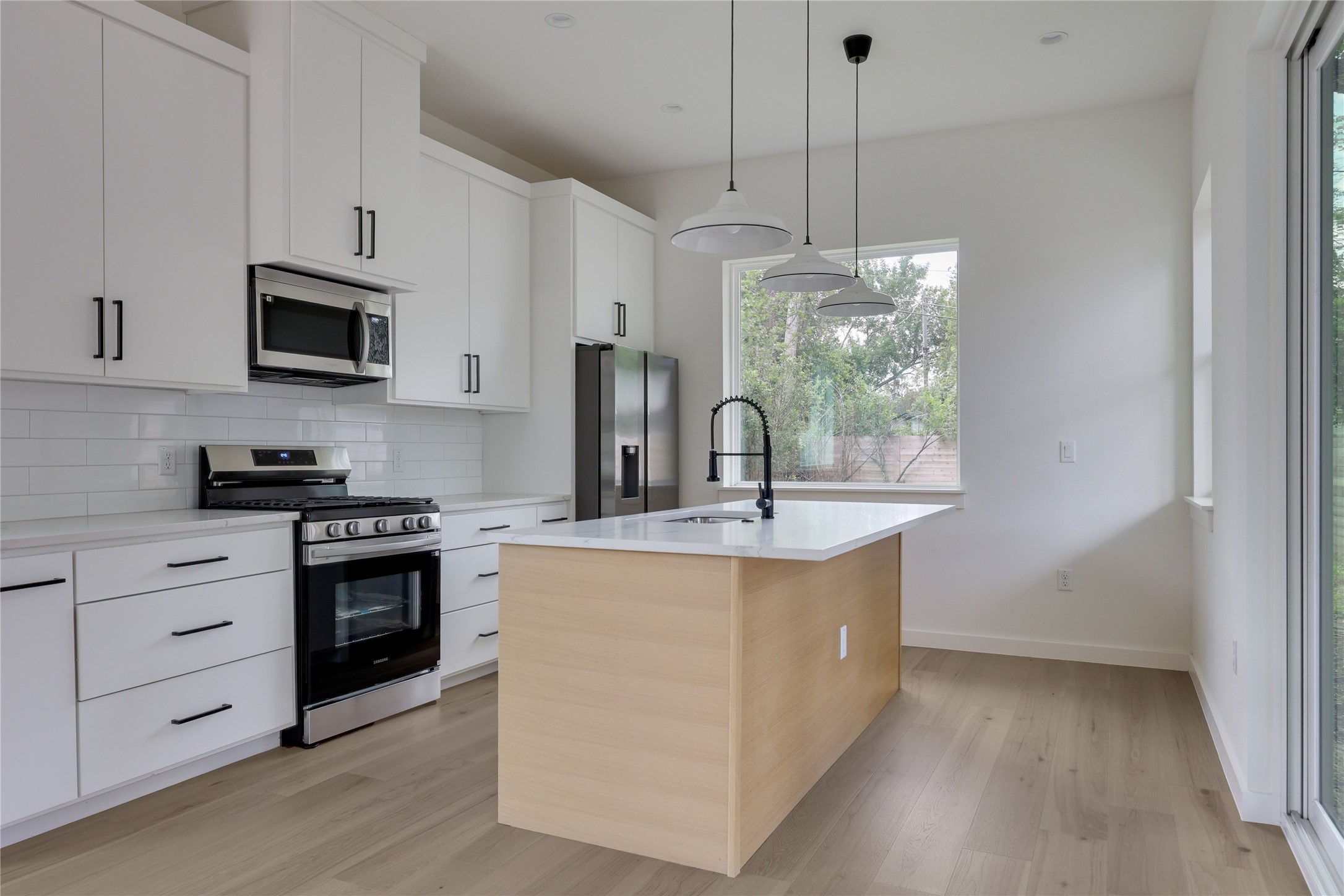 6809 Porter Street, Unit 2 Austin, TX 78741 - Photo 13 of 37