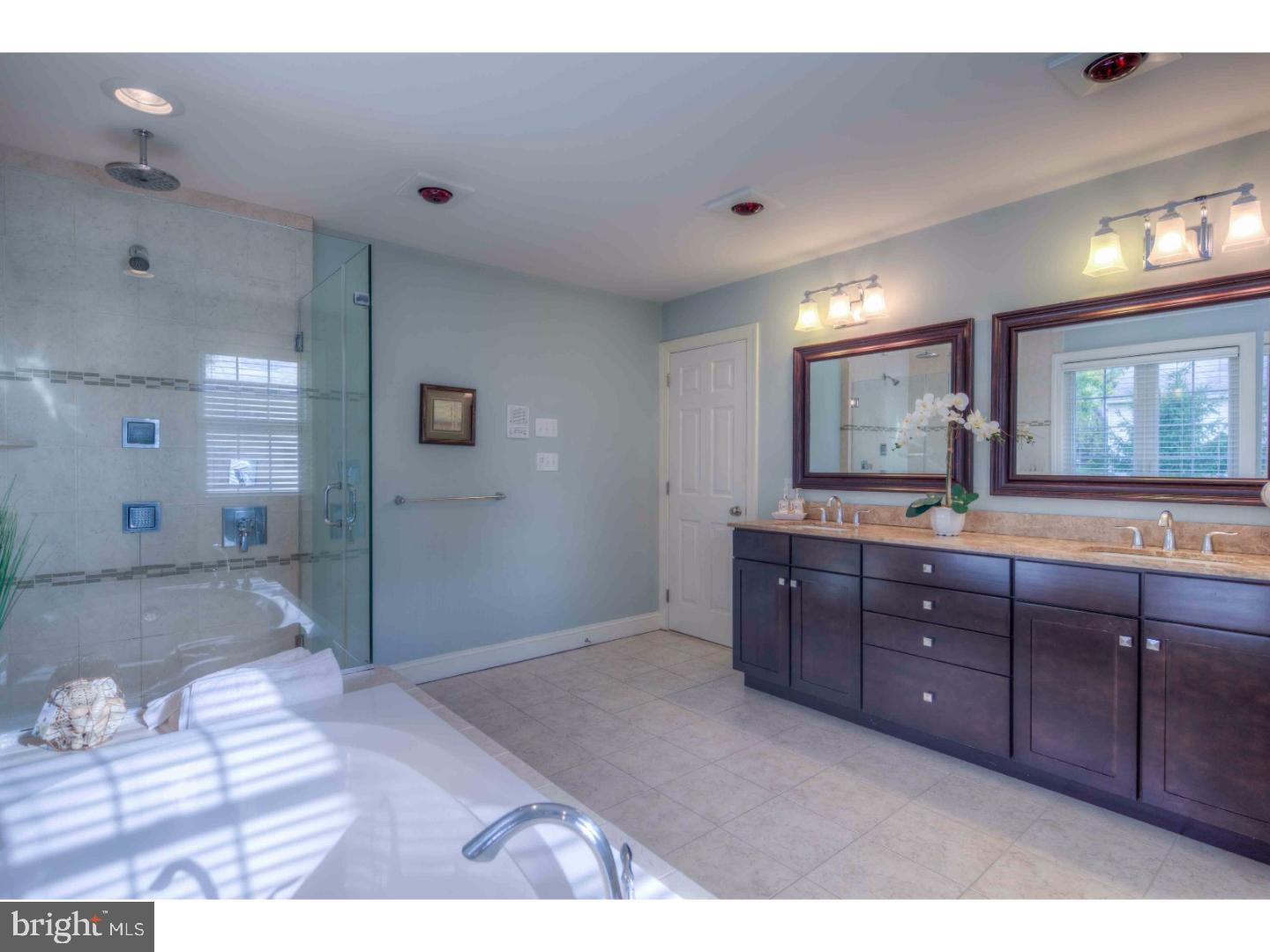 9 Strathmore Court Wallingford, PA 19086 - Photo 13 of 25 Master Bathroom
