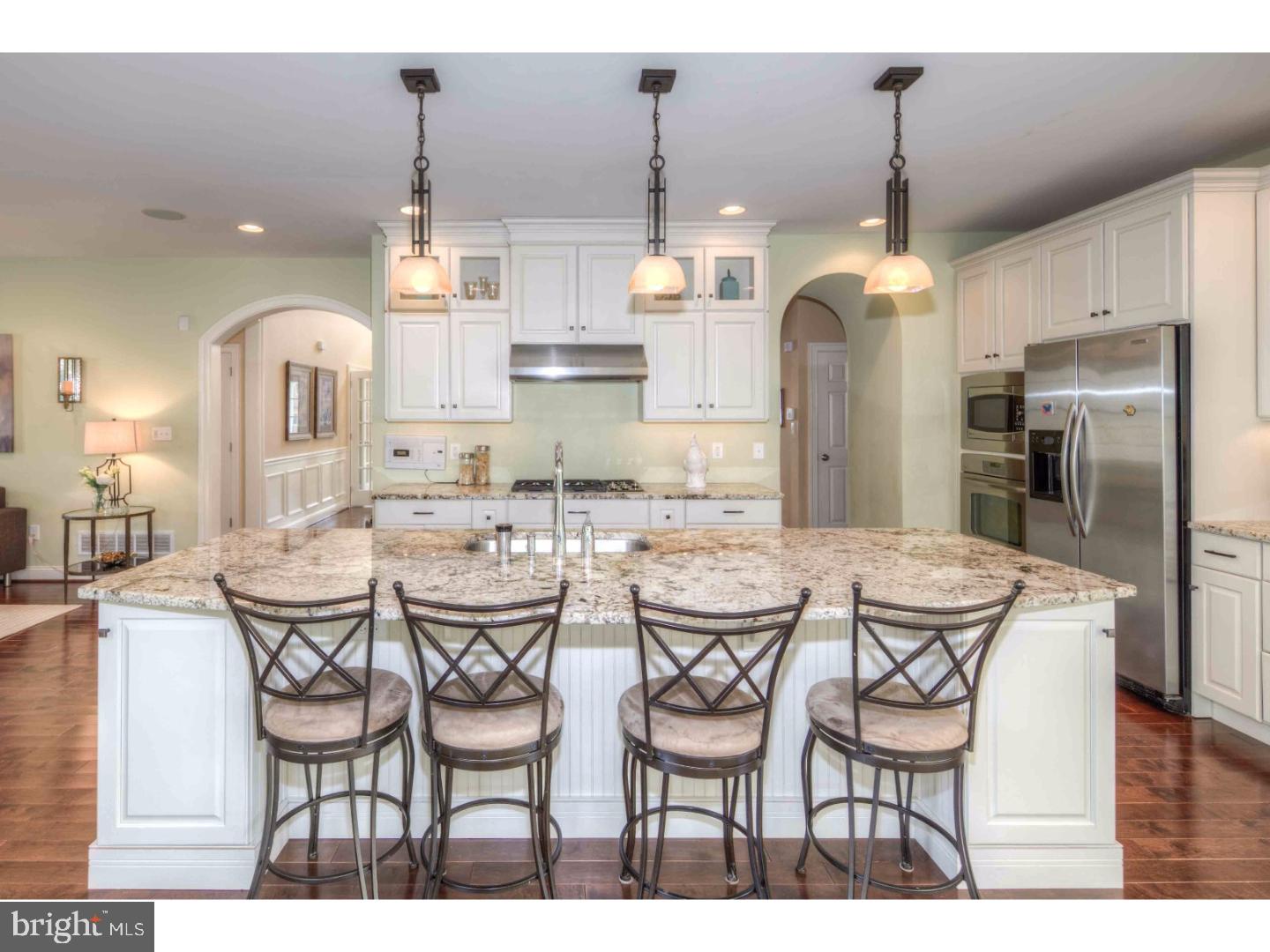 9 Strathmore Court Wallingford, PA 19086 - Photo 5 of 25 Kitchen