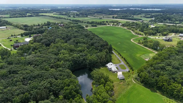 $1,200,000 | 29120 Ketterhagen Road, Burlington, WI 53105