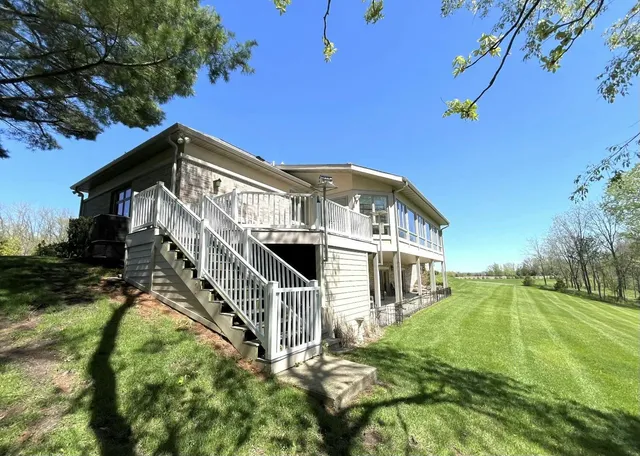 $1,200,000 | 29120 Ketterhagen Road, Burlington, WI 53105