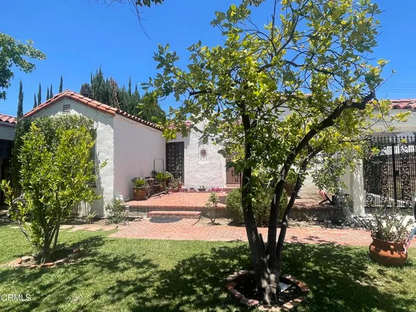 $4,800 | 2467 East Villa Street, Pasadena, CA 91107