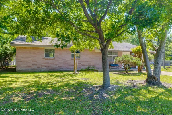 $194,000 | 10612 Oak Street, Vancleave, MS 39565