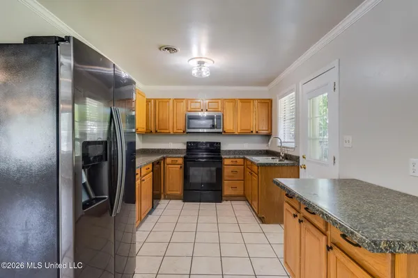 $194,000 | 10612 Oak Street, Vancleave, MS 39565