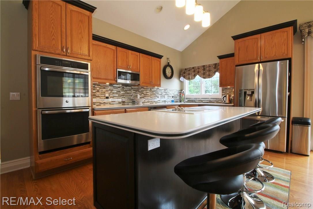 11575 Kings Colony Road Grand Blanc, MI 48439 - Photo 16 of 43 IMG_9889 (2).JPG