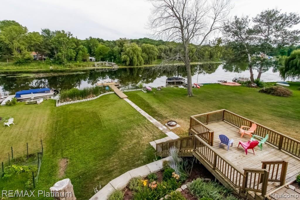 9033 Riverside Drive Brighton, MI 48116 - Photo 57 of 90 099-Exterior-1933135-medium.jpg