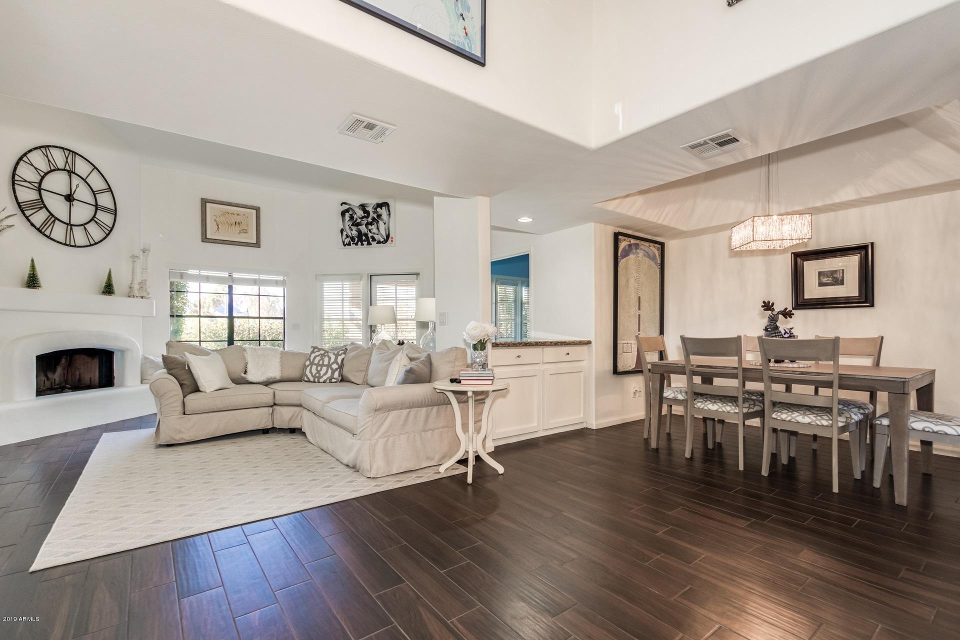 8100 East Camelback Road, Unit 35 Scottsdale, AZ 85251 - Photo 9 of 51 Great Room/ Dining Room