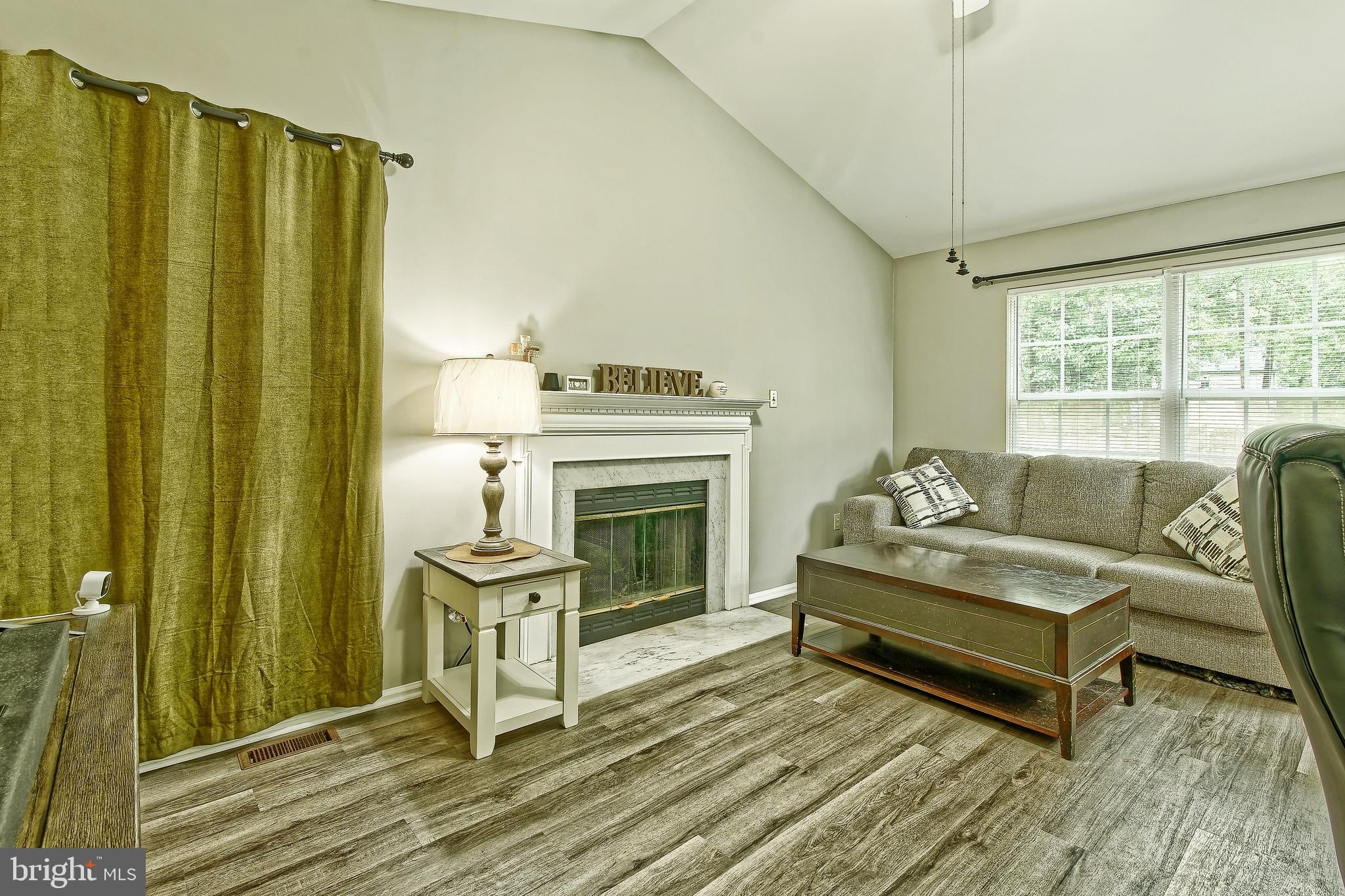 77 Rosalind Circle Sicklerville, NJ 08081 - Photo 9 of 17 Vaulted Ceiling