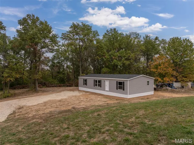 $235,000 | 197 Bluffview Estates, Foley, MO 63347