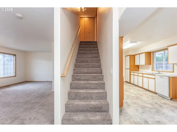 $875,000 | 2431 Southeast 141st Avenue, Portland, OR 97233