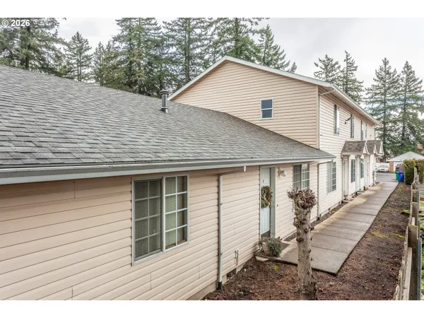 $875,000 | 2431 Southeast 141st Avenue, Portland, OR 97233