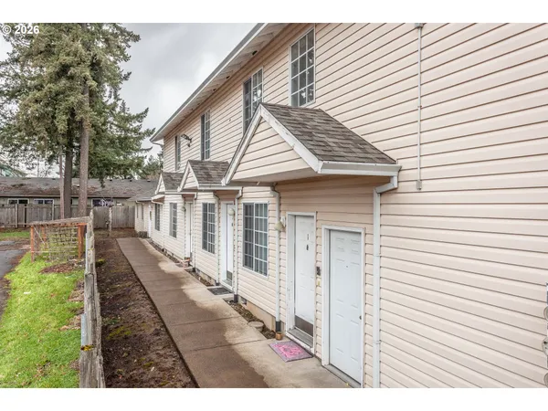 $875,000 | 2431 Southeast 141st Avenue, Portland, OR 97233