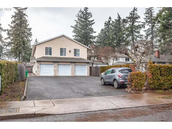 $875,000 | 2431 Southeast 141st Avenue, Portland, OR 97233