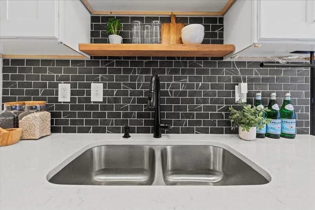 $230,000 | 4530 Park Commons Drive, Unit 123, St. Louis Park, MN 55416