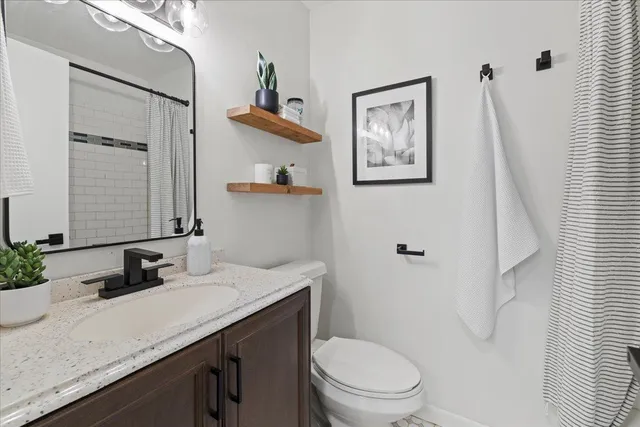 $230,000 | 4530 Park Commons Drive, Unit 123, St. Louis Park, MN 55416