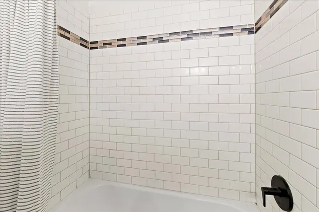 $230,000 | 4530 Park Commons Drive, Unit 123, St. Louis Park, MN 55416