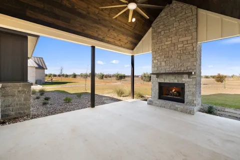 $1,450,000 | 220 Interlaken Street, Fredericksburg, TX 78624
