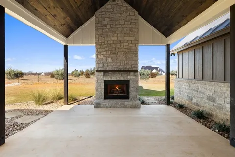 $1,450,000 | 220 Interlaken Street, Fredericksburg, TX 78624