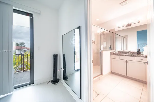 $4,000 | 11674 Southwest 13th Lane, Unit 1674, Pembroke Pines, FL 33025