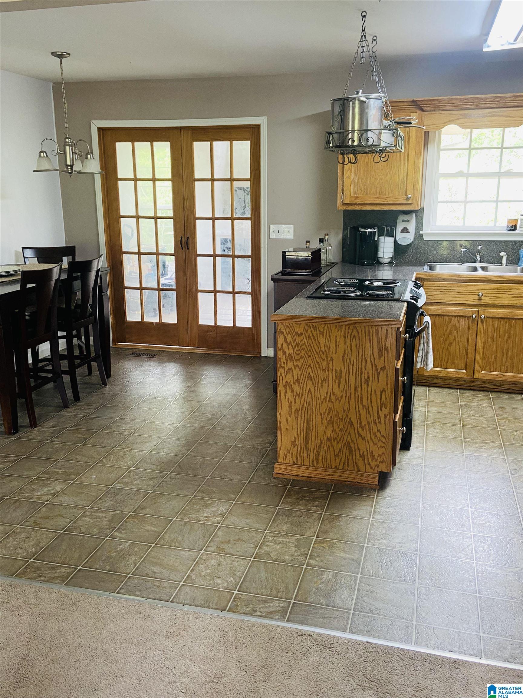 678 South Hillcrest Road Odenville, AL 35120 - Photo 3 of 22
