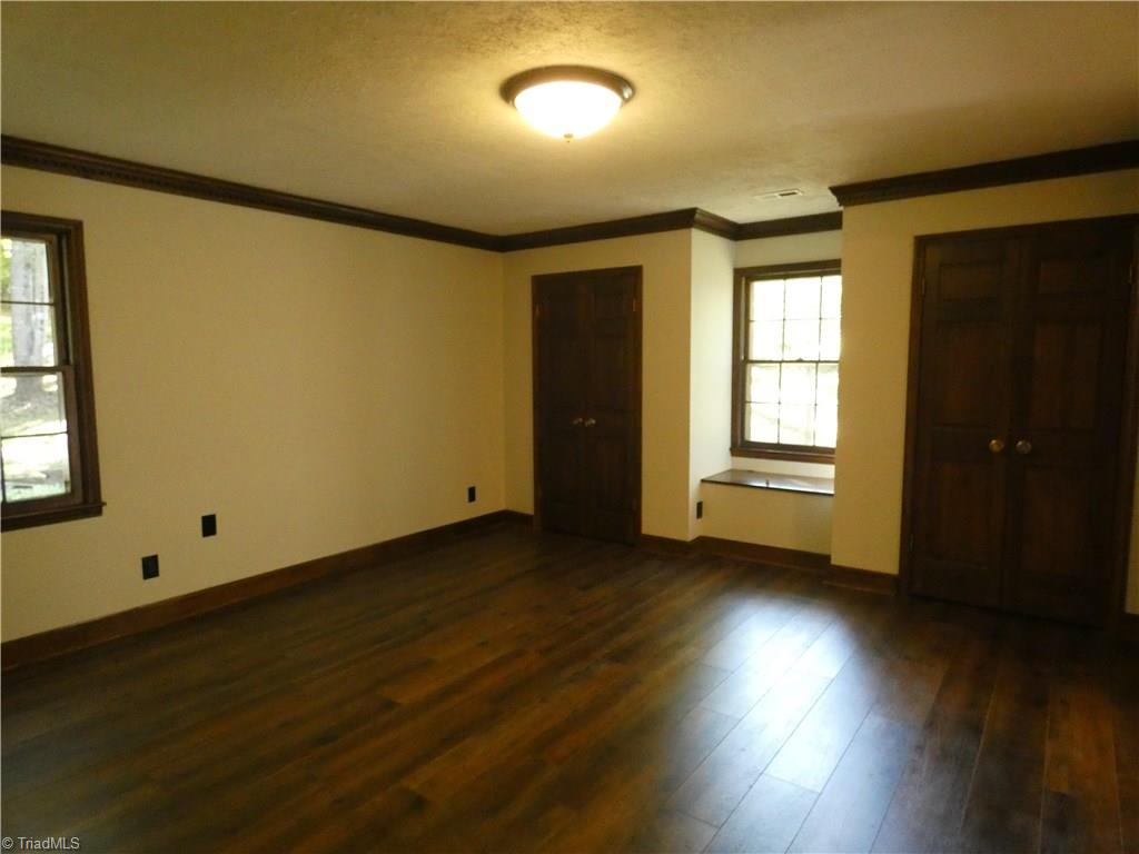 5719 Enfield Road Pfafftown, NC 27040 - Photo 14 of 31 Gallery Image 14