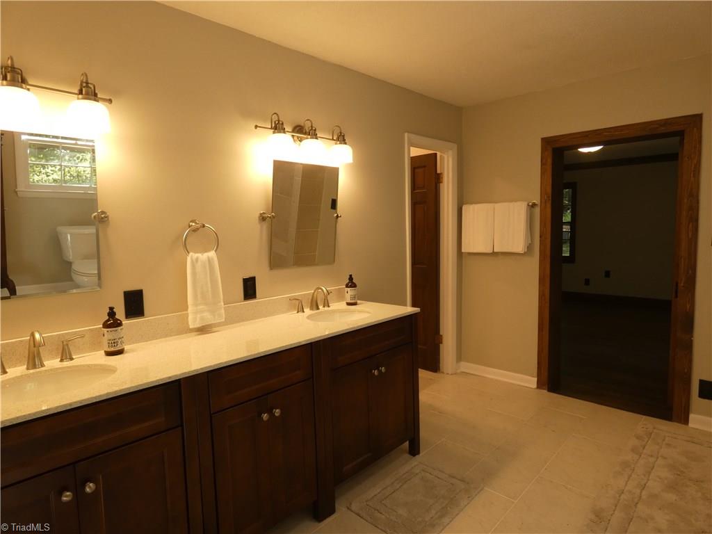 5719 Enfield Road Pfafftown, NC 27040 - Photo 19 of 31 Gallery Image 19