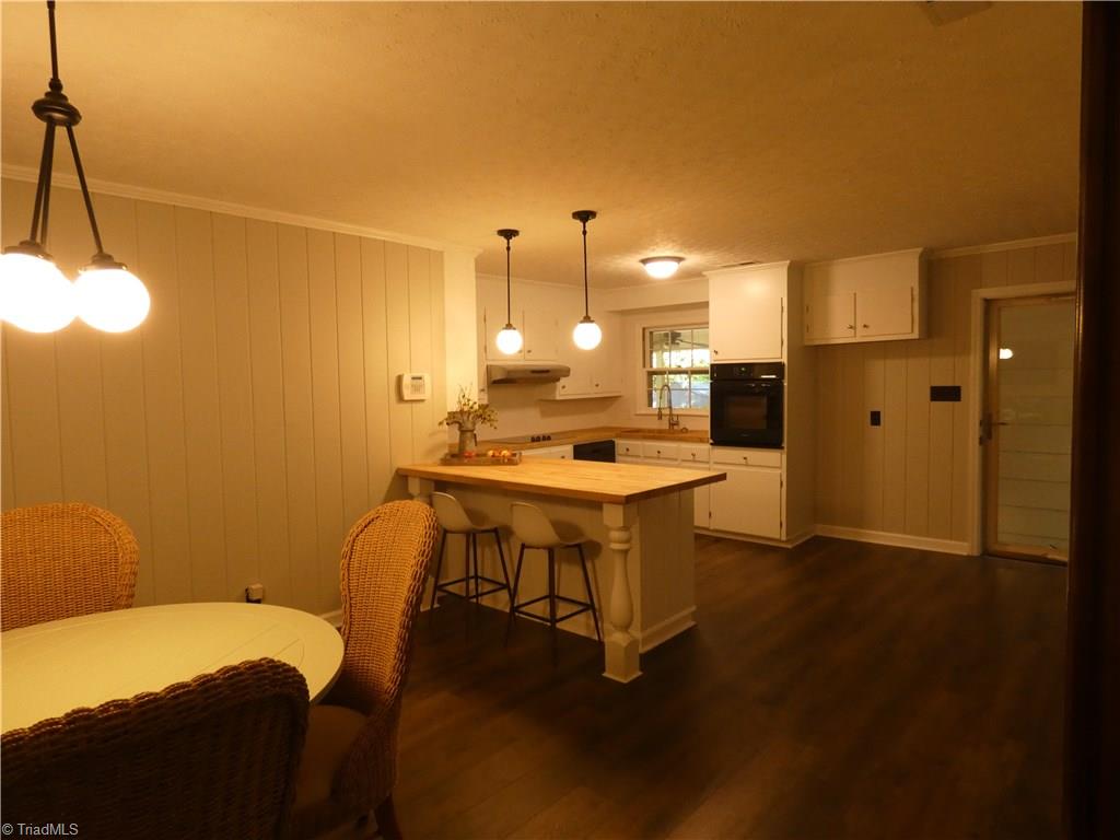 5719 Enfield Road Pfafftown, NC 27040 - Photo 9 of 31 Gallery Image 9