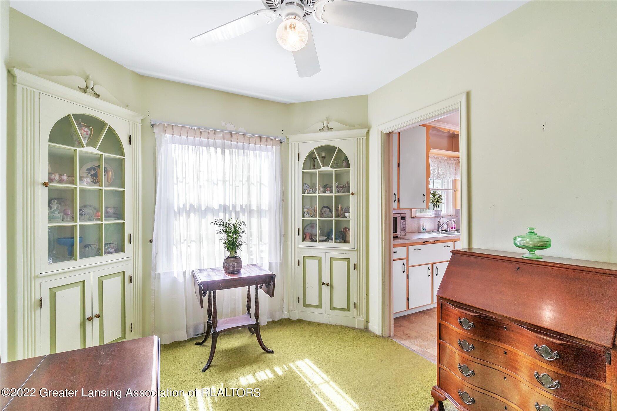 319 Kensington Road Lansing, MI 48910 - Photo 16 of 36 16-319-Kensington-RdWindowStill-Real-Est