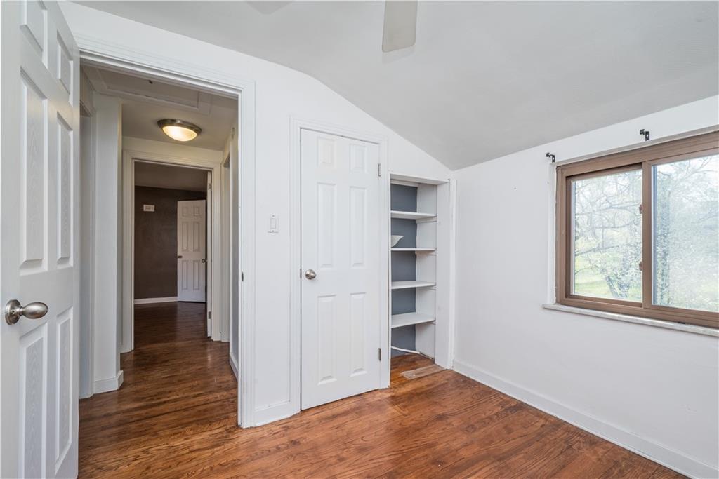 1470 Cathell Road Pittsburgh, PA 15236 - Photo 17 of 25 Gallery Image 17