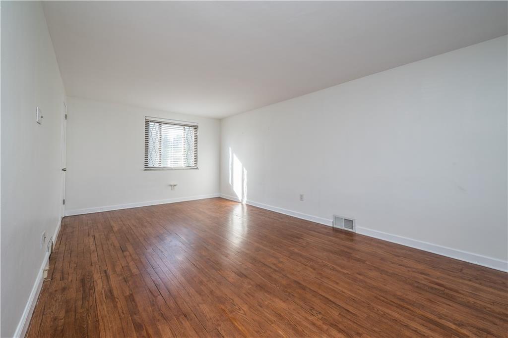 1470 Cathell Road Pittsburgh, PA 15236 - Photo 9 of 25 Gallery Image 9