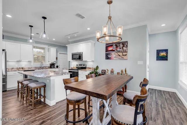 $1,099,000 | 95 Phillip Street, Bay St. Louis, MS 39520