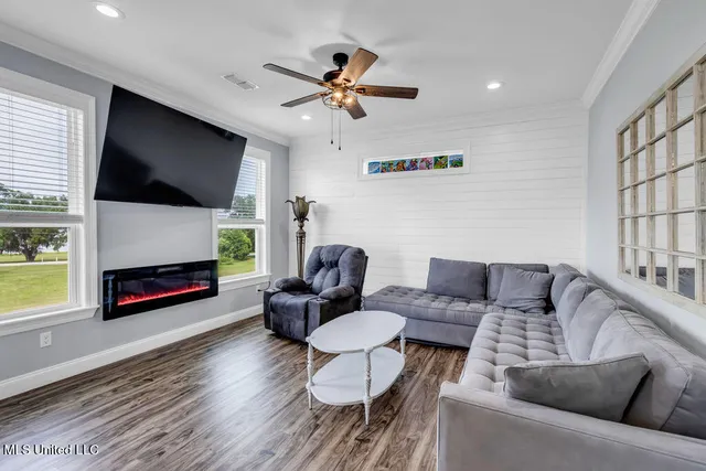 $1,099,000 | 95 Phillip Street, Bay St. Louis, MS 39520