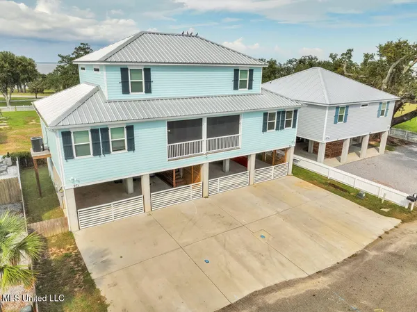 $1,099,000 | 95 Phillip Street, Bay St. Louis, MS 39520