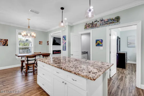 $1,099,000 | 95 Phillip Street, Bay St. Louis, MS 39520