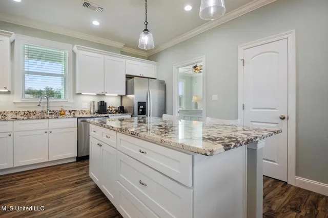 $1,099,000 | 95 Phillip Street, Bay St. Louis, MS 39520