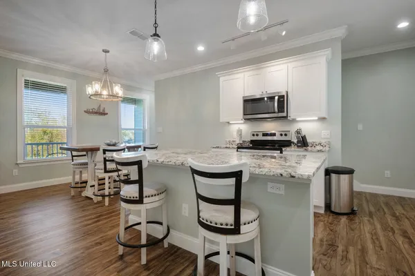 $1,099,000 | 95 Phillip Street, Bay St. Louis, MS 39520