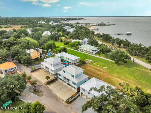 $1,099,000 | 95 Phillip Street, Bay St. Louis, MS 39520