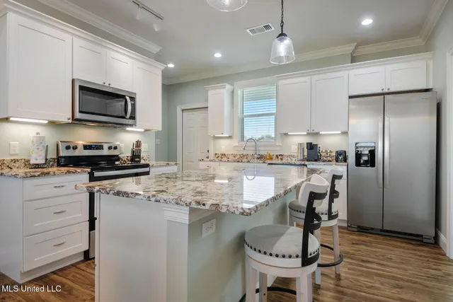 $1,099,000 | 95 Phillip Street, Bay St. Louis, MS 39520